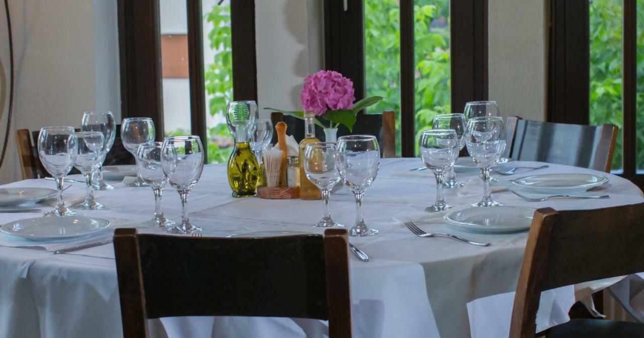 Oikoperiigitis Hotel 케르키니 외부 사진