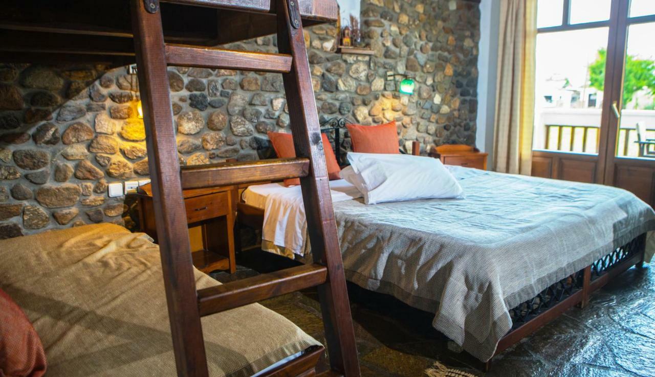 Oikoperiigitis Hotel 케르키니 외부 사진